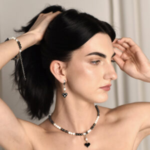 Колье "Color Crush" белый перламутр черный гематит